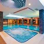 Elegance & Wellness-aqua