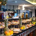 Elegance & Wellness-aqua מלון 4*