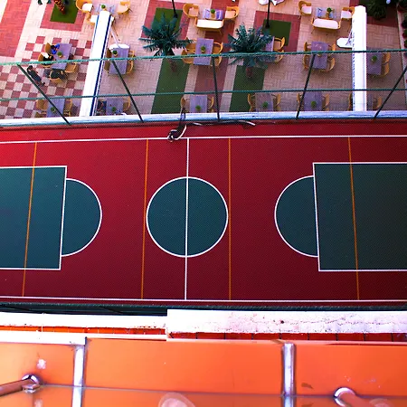 Отель Elegance & Wellness-aqua 4*