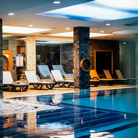 Otel Elegance & Wellness-aqua