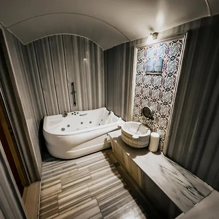 Elegance & Wellness-aqua Otel 4*