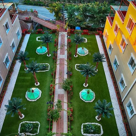 Elegance & Wellness-aqua Otel